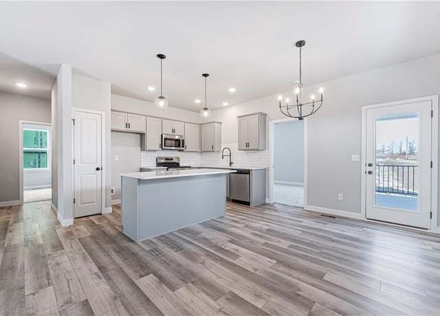 Property at 9605 N Colrain Ave, Kansas City, MO 64154, 3 beds, 2 baths