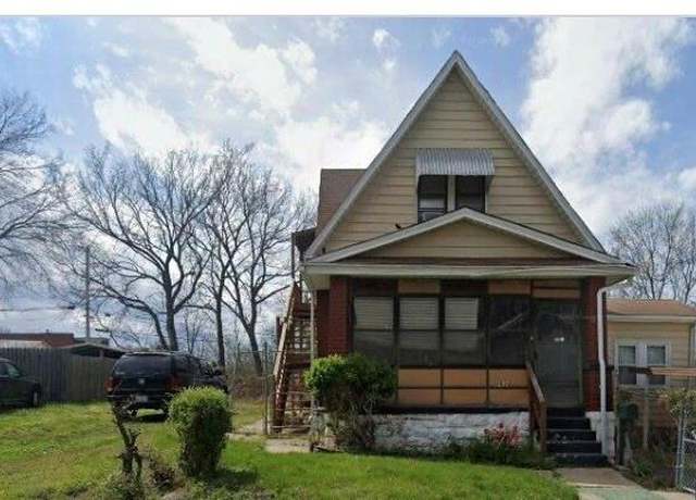 Property at 2634 Bales Ave, Kansas City, MO 64127, 3 beds, 2 baths