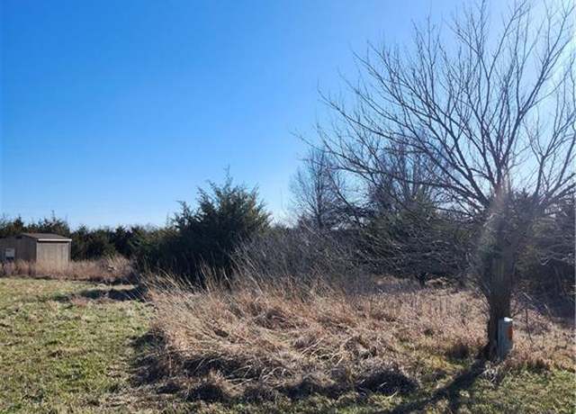 Property at 18 Nebraska Dr, Linn Valley, KS 66040