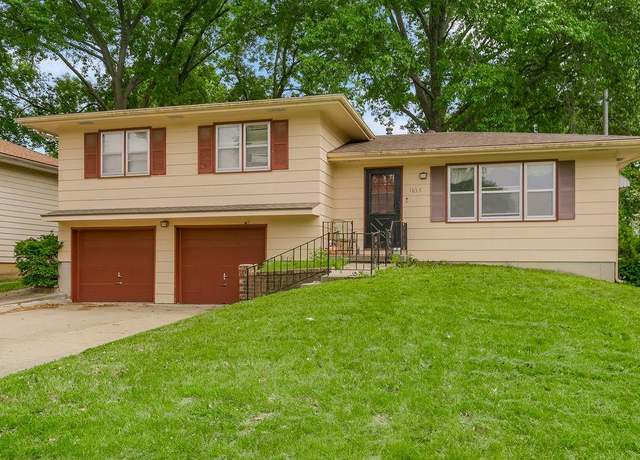Property at 1835 Miami St, Leavenworth, KS 66048, 3 beds, 2.5 baths