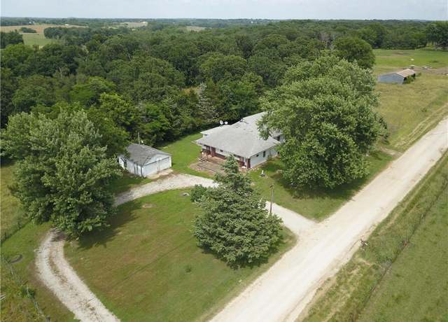 Property at 2160 NE County Rd 1504 Rd, Butler, MO 64730, 3 beds, 2 baths