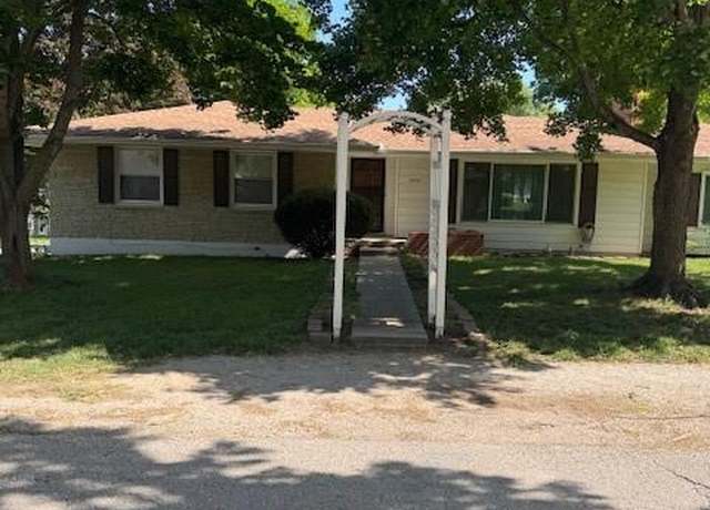Property at 10700 E 56th St, Raytown, MO 64133, 3 beds, 2.5 baths