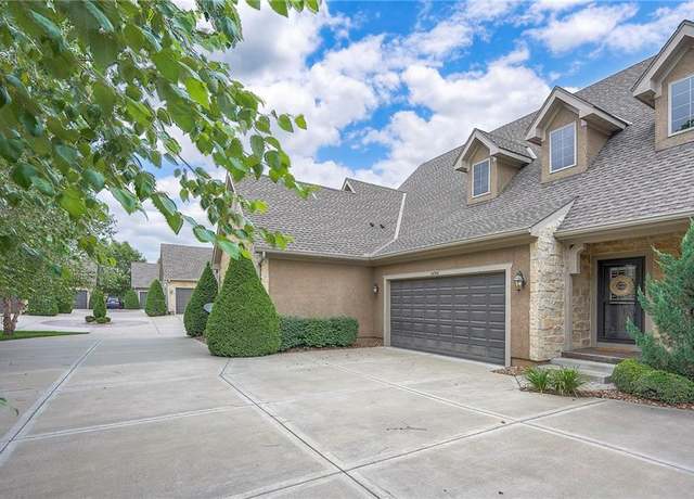 Property at 14744 Meadow Ln, Leawood, KS 66224, 3 beds, 2.5 baths