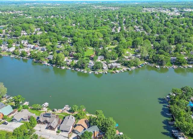 Property at 135 Dockside Cir, Lake Tapawingo, MO 64015, 3 beds, 2 baths