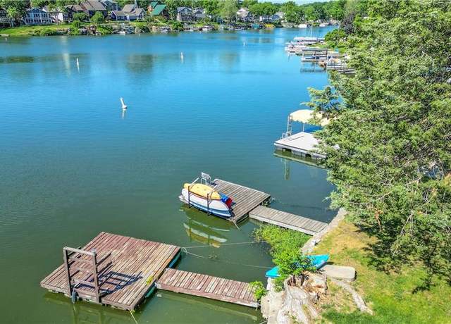 Property at 135 Dockside Cir, Lake Tapawingo, MO 64015, 3 beds, 2 baths