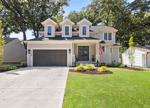 Property at 7106 Linden St, Prairie Village, KS 66208, 5 beds, 4.5 baths