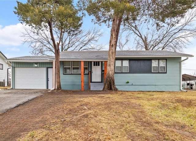 Property at 7505 E 49th Ter, Kansas City, MO 64129, 3 beds, 1 bath