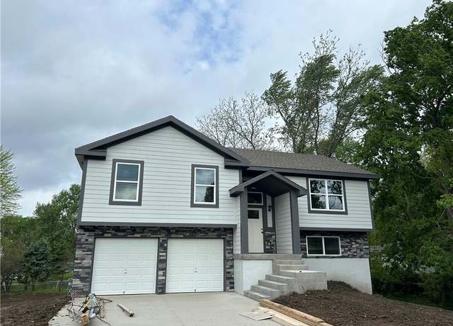 Property at 16108 Harris Ave, Belton, MO 64012, 4 beds, 3 baths