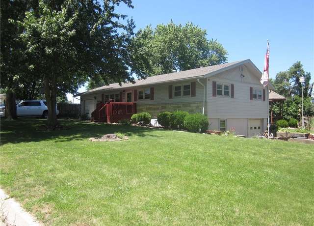 Property at 604 Harris Ln, Cameron, MO 64429, 3 beds, 2 baths