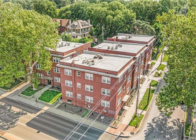 Property at 3727-3729 Southwest Trfy, Kansas City, MO 64111, 66 beds, 63 baths