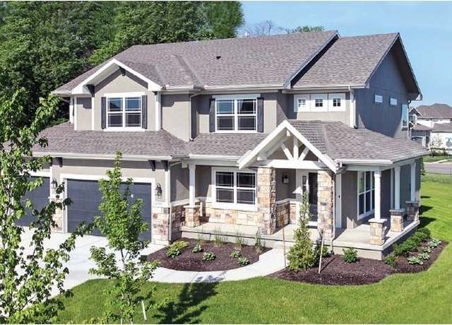 Property at 2221 SW Crown Dr, Lee's Summit, MO 64082, 4 beds, 3.5 baths