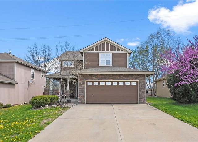 Property at 4313 Ironwood Dr, Leavenworth, KS 66048, 3 beds, 3 baths