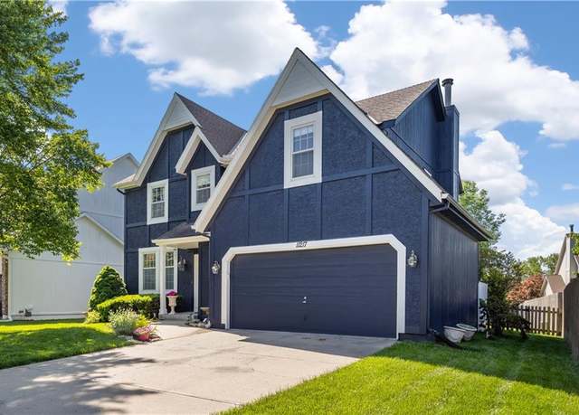 Property at 11217 W 116th St, Overland Park, KS 66210, 4 beds, 3 baths