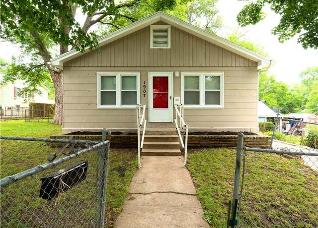 Property at 1907 S Evanston Ave, Independence, MO 64052, 2 beds, 1 bath
