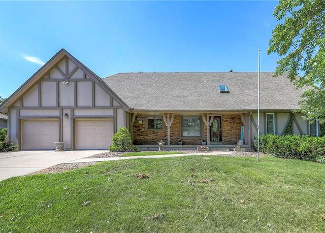 Property at 16904 E 36th St S, Independence, MO 64055, 3 beds, 3.5 baths