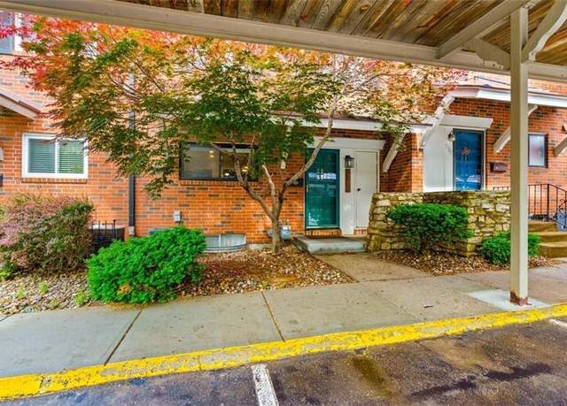Property at 5706 W 97th St, Overland Park, KS 66207, 3 beds, 2.5 baths