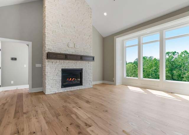 Property at 23217 W 124th Pl, Olathe, KS 66061, 4 beds, 3 baths