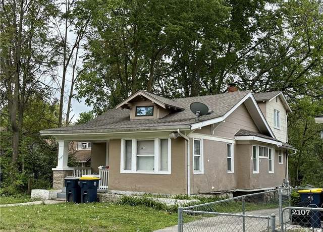Property at 2109 E 58th St, Kansas City, MO 64130, 4 beds, 2 baths