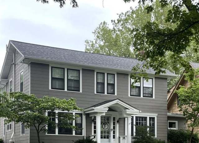 Property at 6427 Wyandotte St, Kansas City, MO 64113, 4 beds, 2.5 baths