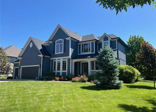 Property at 14713 Knox St, Overland Park, KS 66221, 4 beds, 4.5 baths