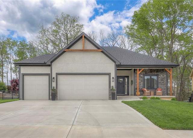 Property at 17360 NW 127th St, Platte City, MO 64079, 4 beds, 3 baths