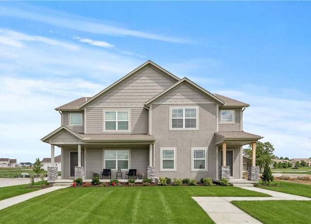 Property at 16993 W 164th Ter, Olathe, KS 66062, 3 beds, 2.5 baths