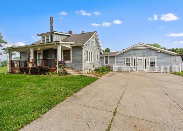 Property at 1314 Tracy Ave, Excelsior Springs, MO 64024, 4 beds, 3.5 baths