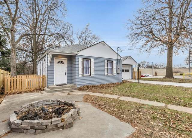 Property at 409 W Mechanic Ave, Independence, MO 64050, 2 beds, 1 bath