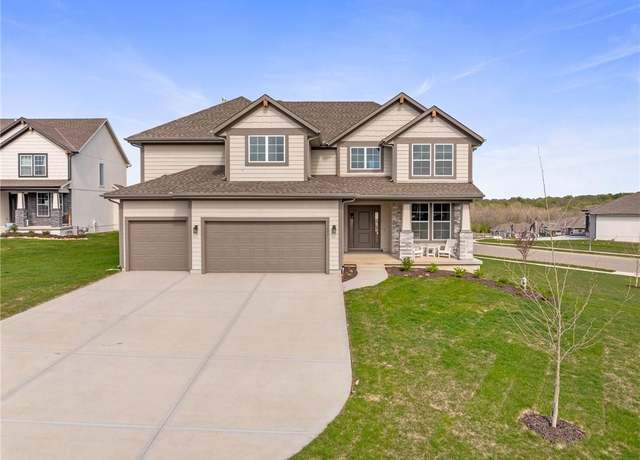 Property at 11487 S Cornice St, Olathe, KS 66061, 5 beds, 4 baths