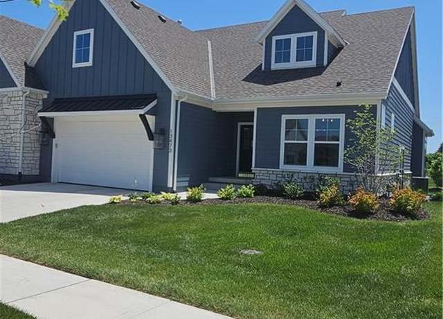Property at 13473 W 174th Pl, Overland Park, KS 66221, 3 beds, 3 baths