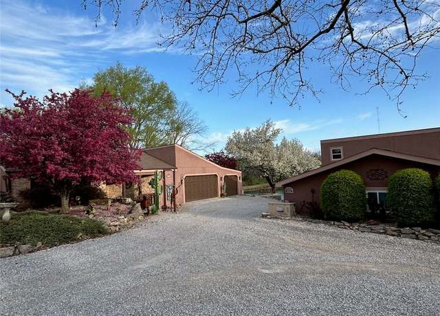 Property at 17208 Eisenhower Rd, Leavenworth, KS 66048, 3 beds, 2 baths