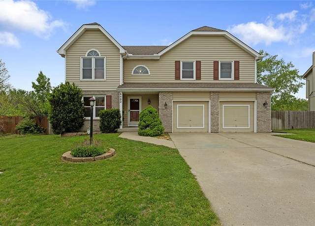 Property at 6482 NW Altus Dr, Kansas City, MO 64152, 5 beds, 3.5 baths