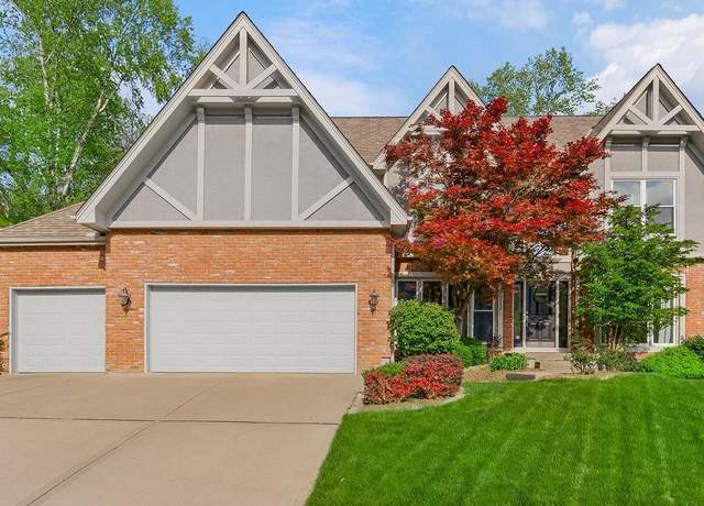 Property at 7711 N Montgall Ave, Kansas City, MO 64119, 4 beds, 4 baths