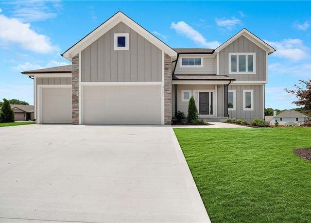 Property at 205 SW Nelson Dr, Blue Springs, MO 64014, 4 beds, 2.5 baths