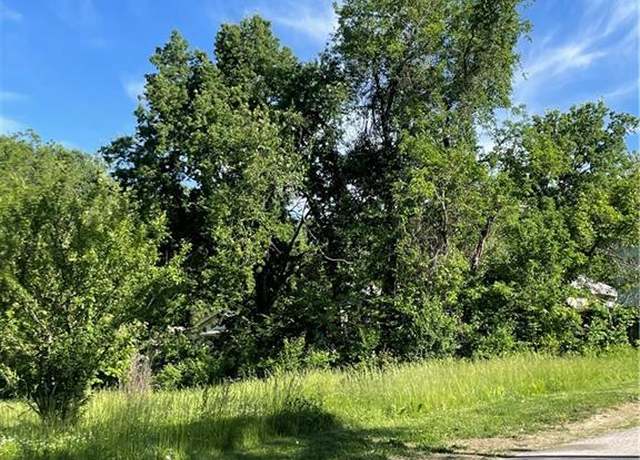 Property at 3003 N 33rd St, Kansas City, KS 66104
