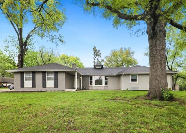 Property at 10600 E Bannister Rd, Kansas City, MO 64134, 3 beds, 2.5 baths