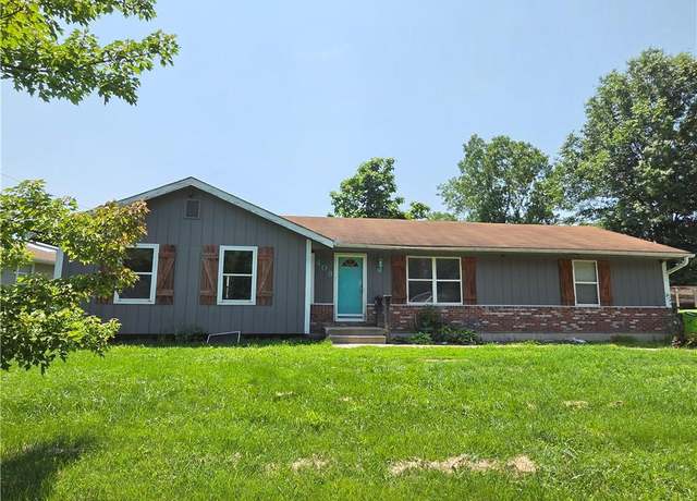 Property at 403 Ann Ave, Harrisonville, MO 64701, 3 beds, 2 baths