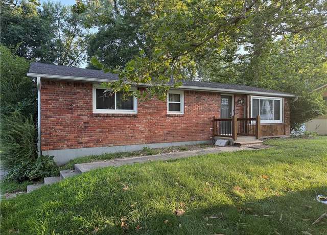 Property at 4405 NW 50th Ter, County/other, MO 64151, 3 beds, 2.5 baths