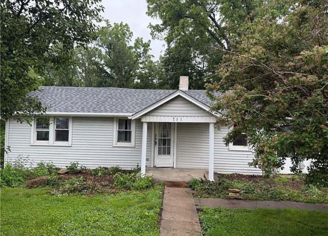 Property at 711 Trevillian Dr, St Joseph, MO 64507, 1 bed, 1 bath
