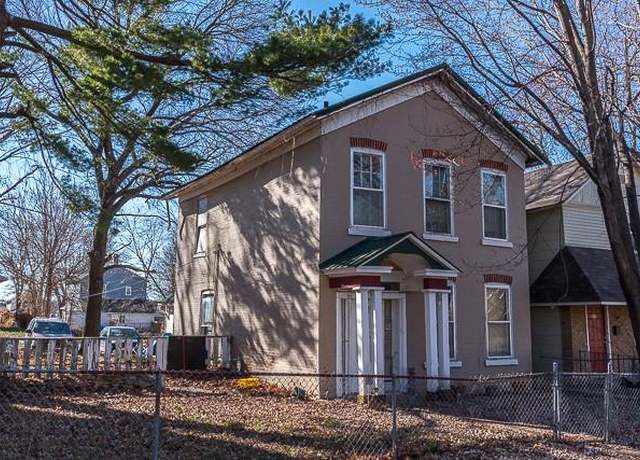Property at 321 Pottawatomie St, Leavenworth, KS 66048, 3 beds, 1.5 baths