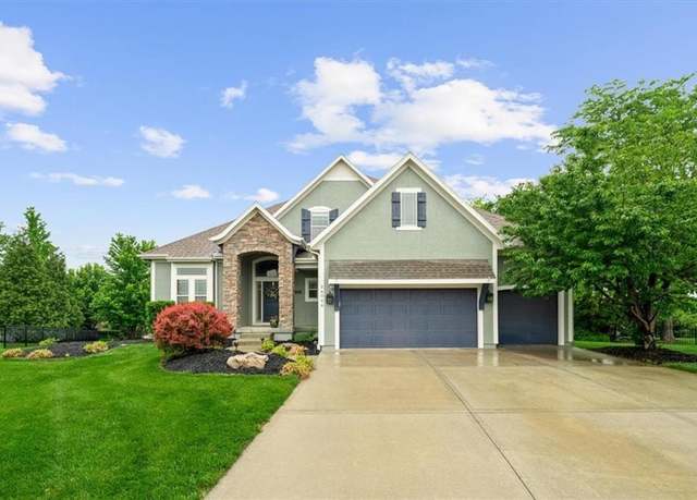 Property at 24044 W 121st Ter, Olathe, KS 66061, 5 beds, 4.5 baths
