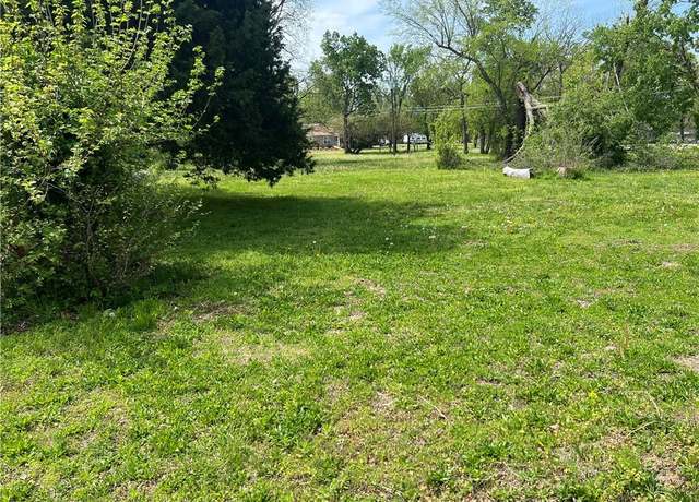 Property at 420 S Fourth St, Iola, KS 66749