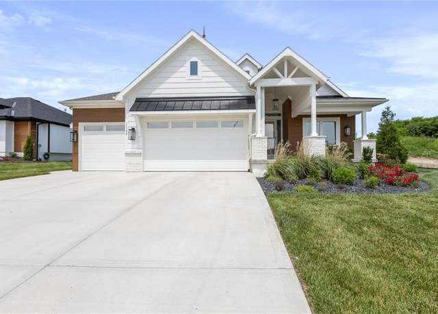 Property at 1128 Hillswick Ln, Raymore, MO 64083, 4 beds, 3 baths