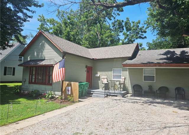 Property at 310 W Dakota St, Butler, MO 64730, 2 beds, 2 baths