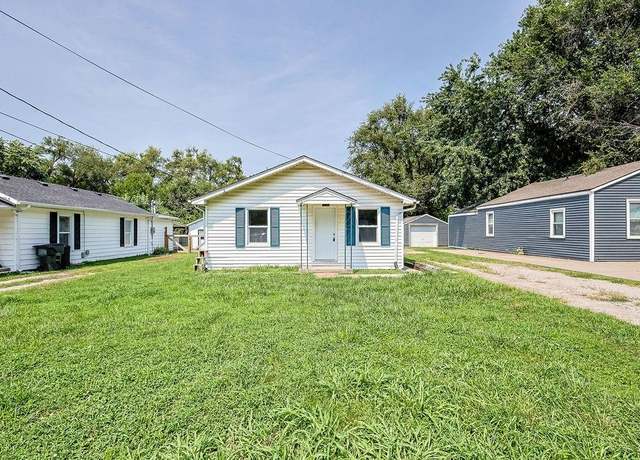 Property at 307 W Walter Ln, St Joseph, MO 64504, 2 beds, 1 bath