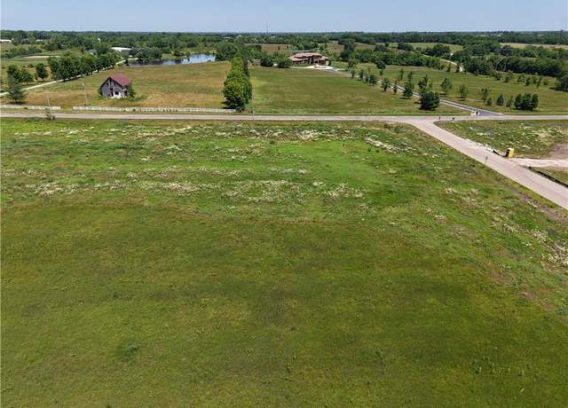 Property at 20720 Briar St, Stilwell, KS 66085