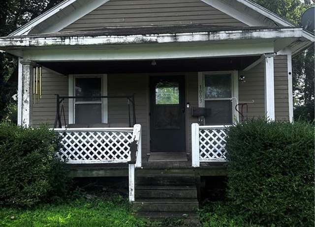 Property at 1003 W Hayward Ave, Independence, MO 64052, 2 beds, 1 bath