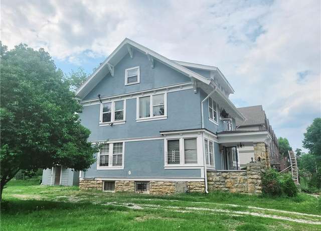 Property at 3518 Paseo Blvd, Kansas City, MO 64109, 4 beds, 2.5 baths