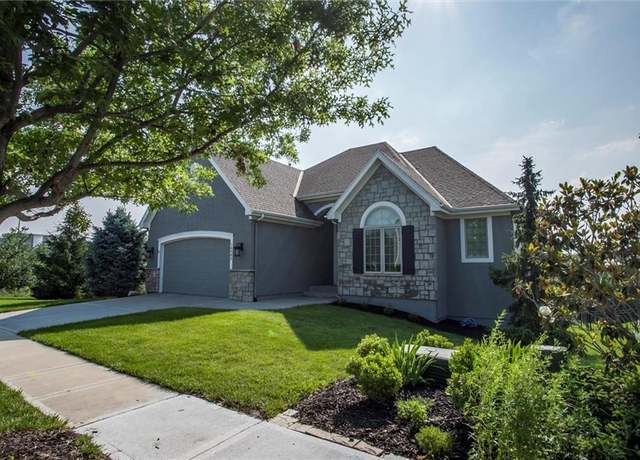 Property at 16505 Hemlock St, Overland Park, KS 66085, 3 beds, 3 baths