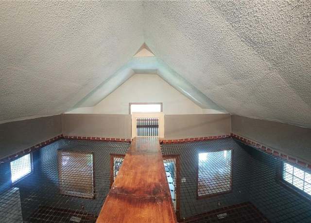 Property at 4015 Benton Blvd, Kansas City, MO 64130, 5 beds, 3 baths